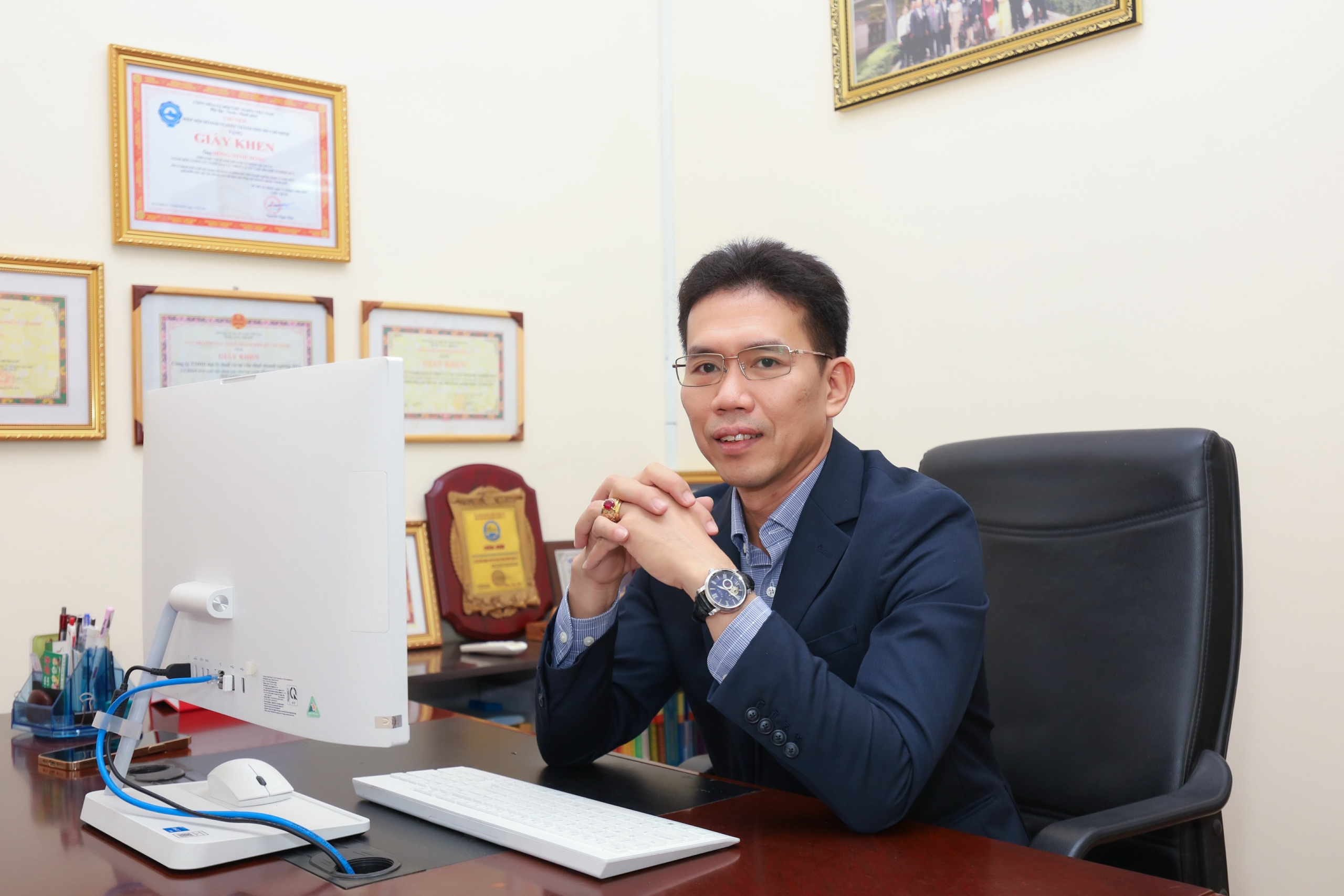 Giám Đốc Mr. Đồng Minh Hồng
